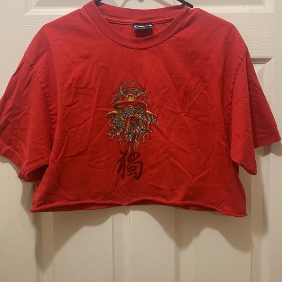 Y2K Dragon on Mushroom Red Cropped Short Sleeve T-shirt Sz Large 100% Cotton - Picture 2 of 5